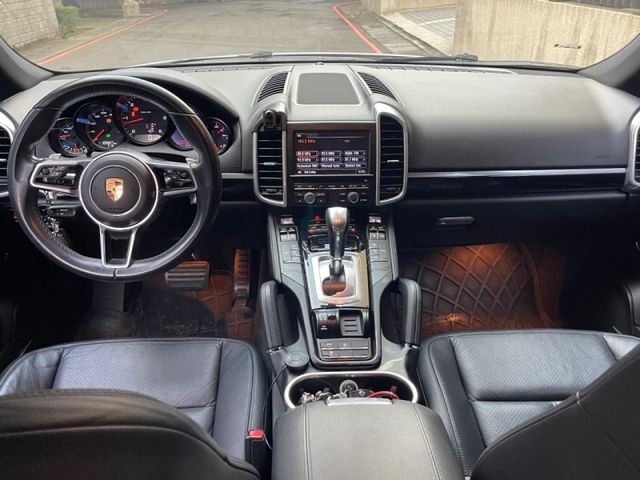 Porsche保時捷 Cayenne   第3張相片