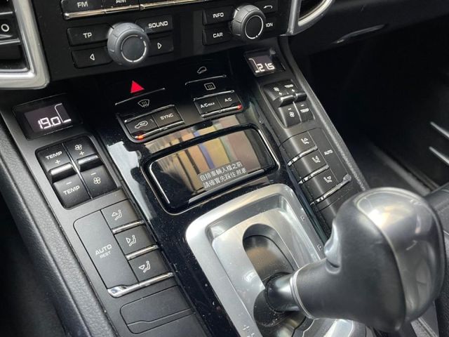 Porsche保時捷 Cayenne   第6張相片