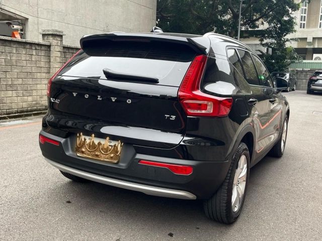 Volvo XC40  第2張相片