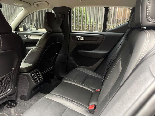 Volvo XC40  第6張相片
