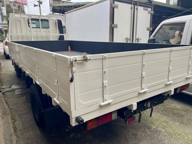 Mitsubishi Canter  第7張相片