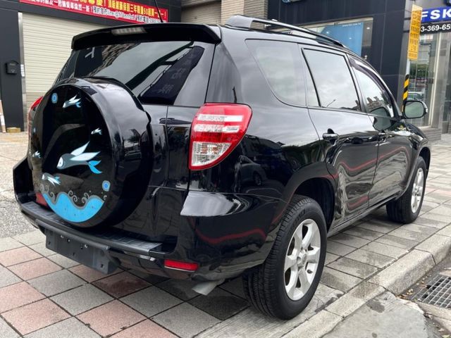 Toyota RAV4  第4張相片