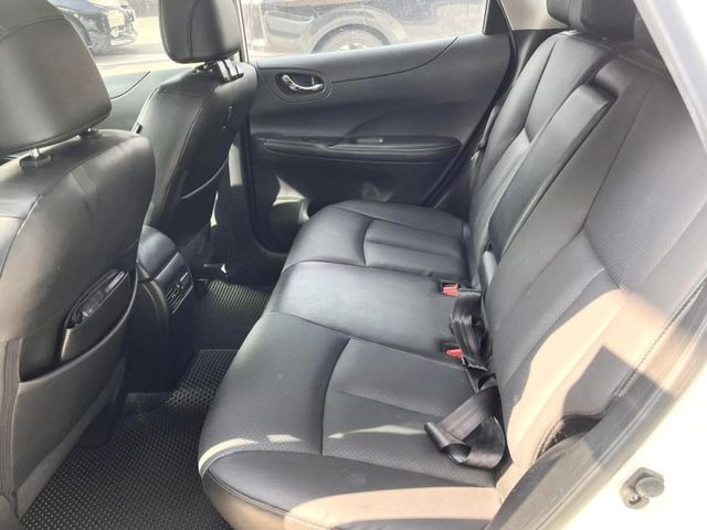Nissan Tiida  第5張相片
