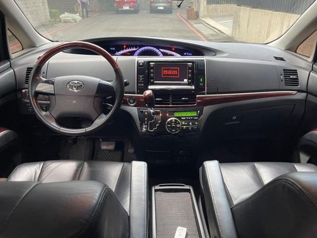 Toyota Previa  第2張相片