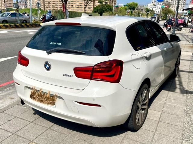 BMW/ 寶馬 120i  第2張相片