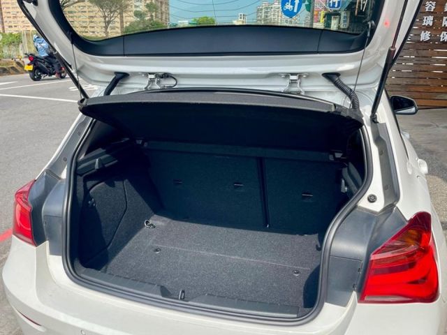 BMW/ 寶馬 120i  第7張相片