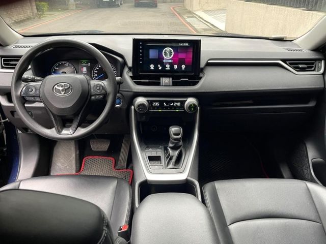 Toyota RAV4  第3張相片