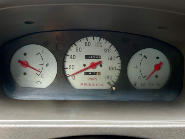 Mitsubishi Freeca  第7張相片