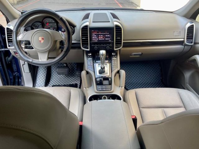 Porsche保時捷 Cayenne   第3張相片
