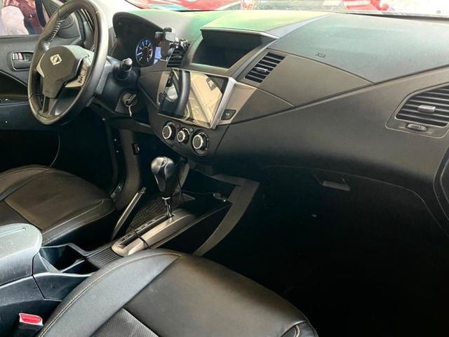 Mitsubishi Zinger  第5張相片