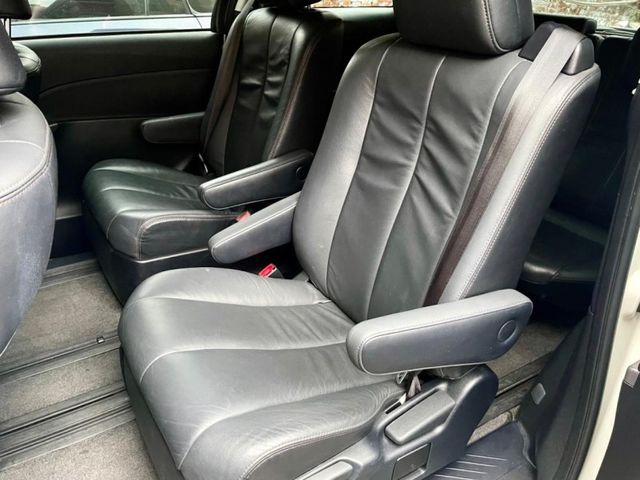 Toyota Previa  第5張相片