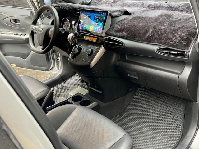 Toyota Wish  第7張相片