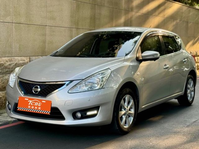 Nissan Tiida  第1張相片