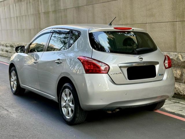 Nissan Tiida  第2張相片