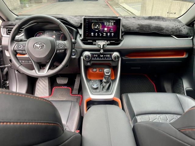 Toyota RAV4  第3張相片