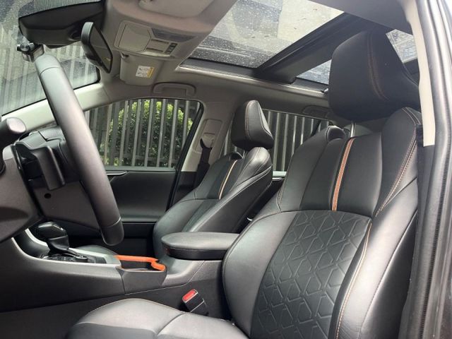 Toyota RAV4  第4張相片