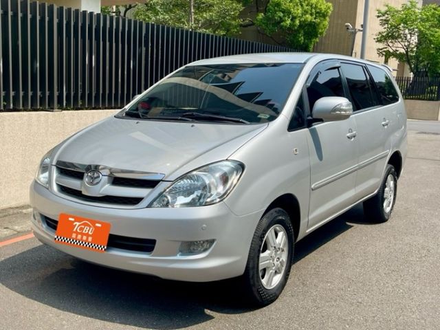 Toyota Innova  第1張相片