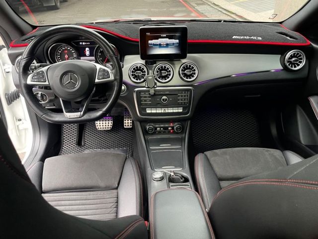 Mercedes-Benz/賓士 CLA250  第4張相片