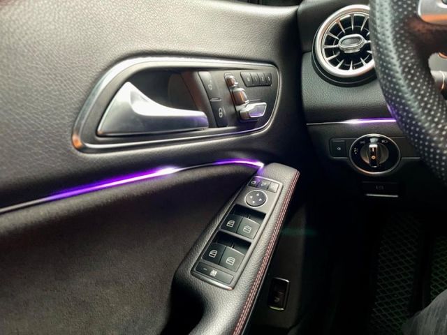 Mercedes-Benz/賓士 CLA250  第7張相片