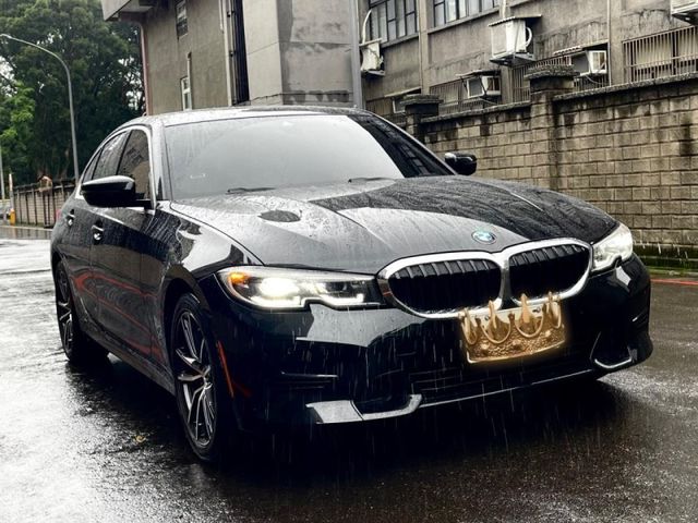 BMW/ 寶馬 330i  第2張相片