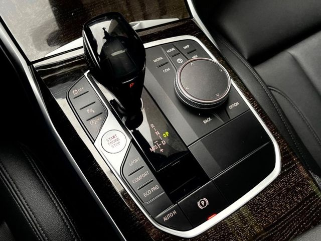BMW/ 寶馬 330i  第6張相片