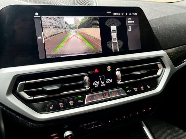 BMW/ 寶馬 330i  第8張相片