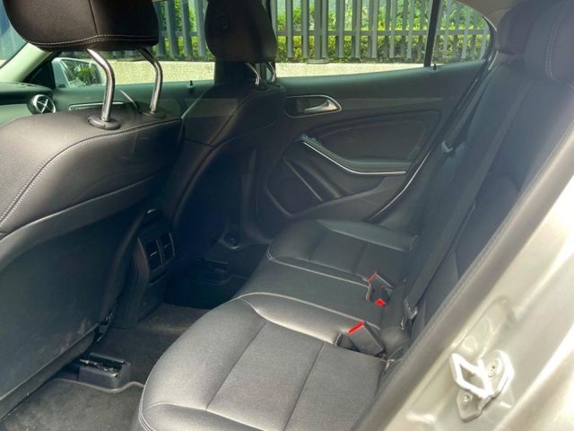Mercedes-Benz/賓士 GLA200d  第9張相片