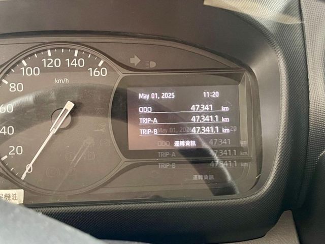 Hino 300  第8張相片