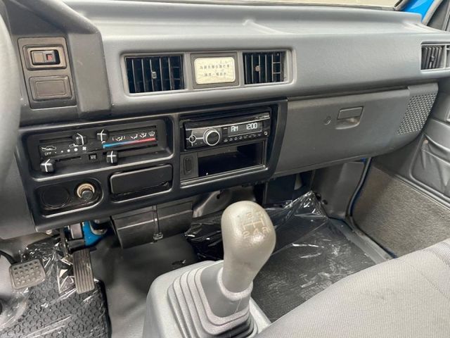 Mitsubishi Delica  第7張相片