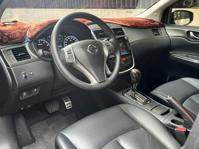 Nissan Tiida  第4張相片