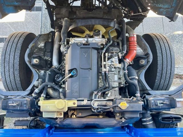 Mitsubishi Canter  第10張相片