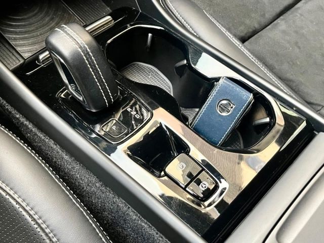 Volvo XC40  第12張相片