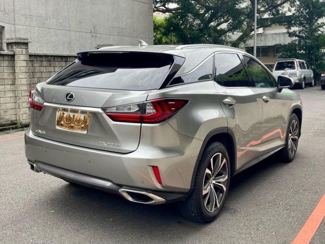 2017年RX200T 里程8萬 有全景天窗 環景360 ACC 車道維持 電尾門  第2張相片