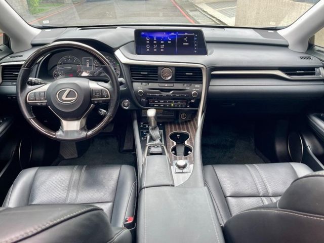 2017年RX200T 里程8萬 有全景天窗 環景360 ACC 車道維持 電尾門  第3張相片