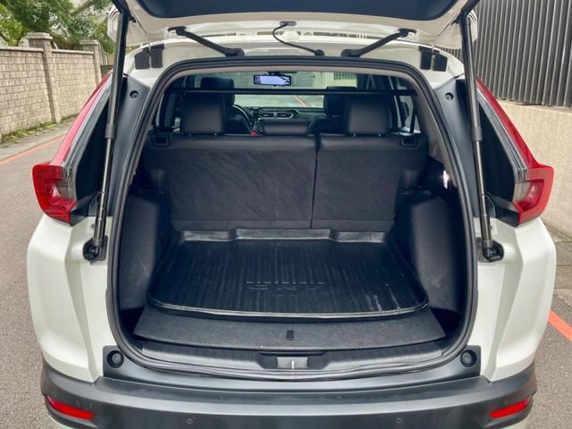 2023年型CRV S版 原廠保養 有全景天窗 ACC 電尾門 原廠影音 360環景  第8張相片
