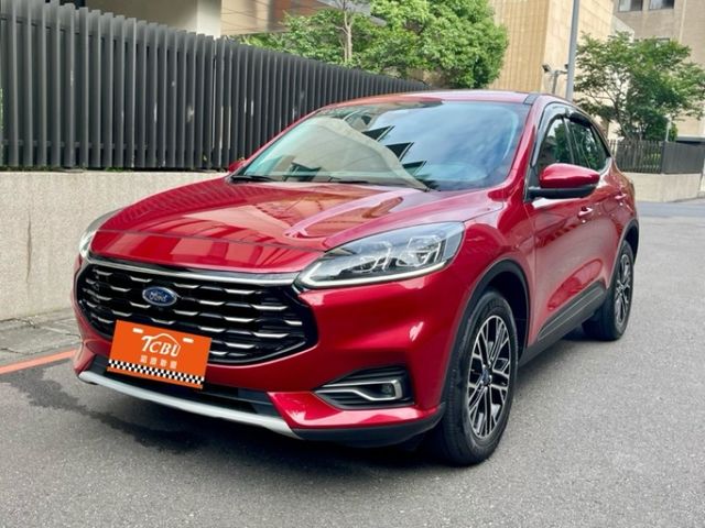 2022年Kuga 1.5T 里程5萬多 原廠保養 有ACC 車道維持 多媒體影音 360環景 可全額貸款  第1張相片
