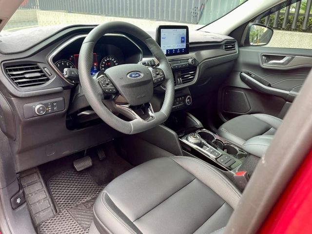 2022年Kuga 1.5T 里程5萬多 原廠保養 有ACC 車道維持 多媒體影音 360環景 可全額貸款  第4張相片