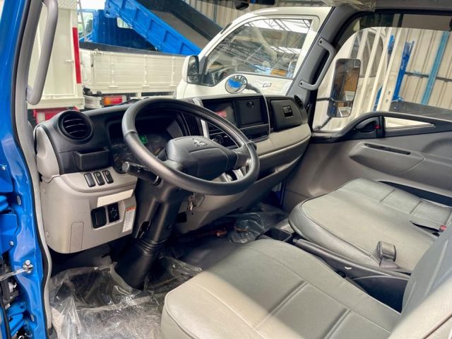 Mitsubishi Canter  第12張相片