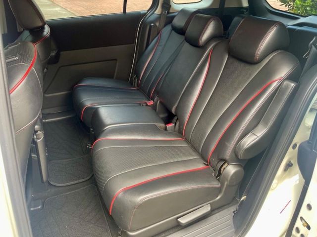 Mazda Mazda5  第6張相片