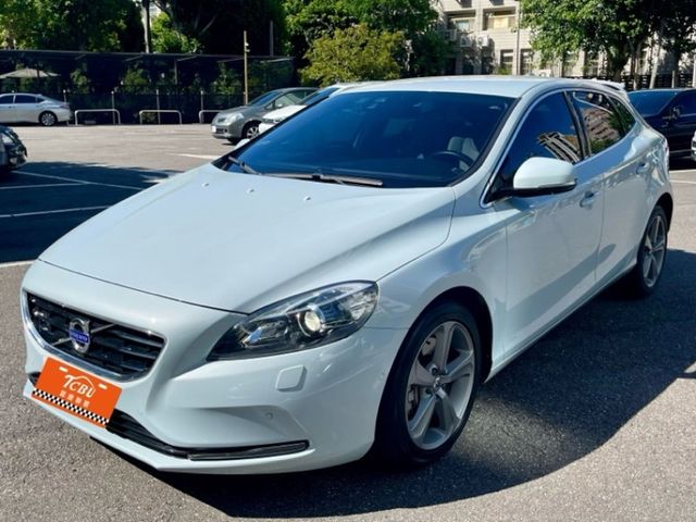Volvo V40  第1張相片