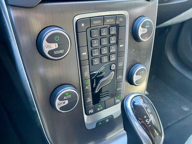 Volvo V40  第5張相片