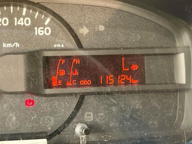 Hino 300  第7張相片