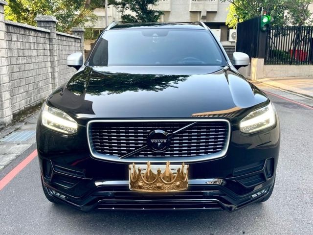 Volvo XC90  第2張相片