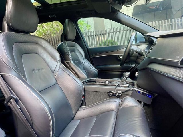 Volvo XC90  第10張相片