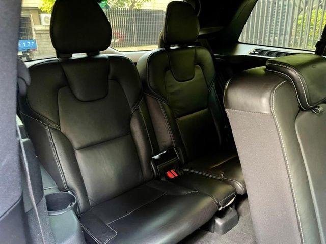 Volvo XC90  第13張相片