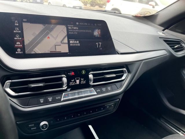 BMW/ 寶馬 218i  第10張相片