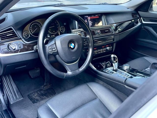 BMW/ 寶馬 520i  第4張相片