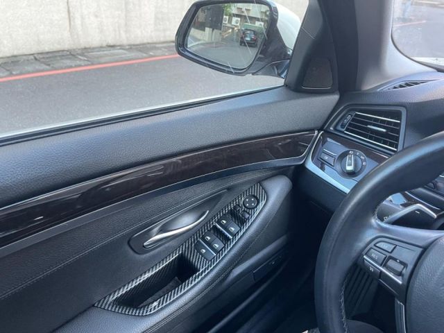 BMW/ 寶馬 520i  第6張相片