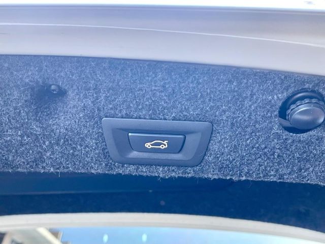 BMW/ 寶馬 520i  第10張相片