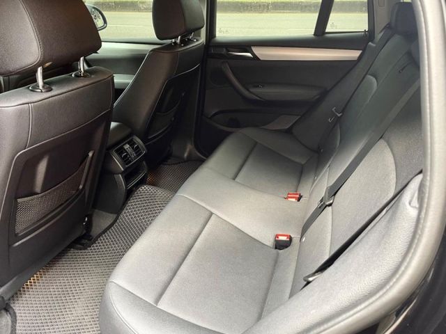 2016年總代理X4 28i 里程跑少 升級影音大銀幕 環景360影像 有電尾門 ikey摸門 恆溫  第11張相片